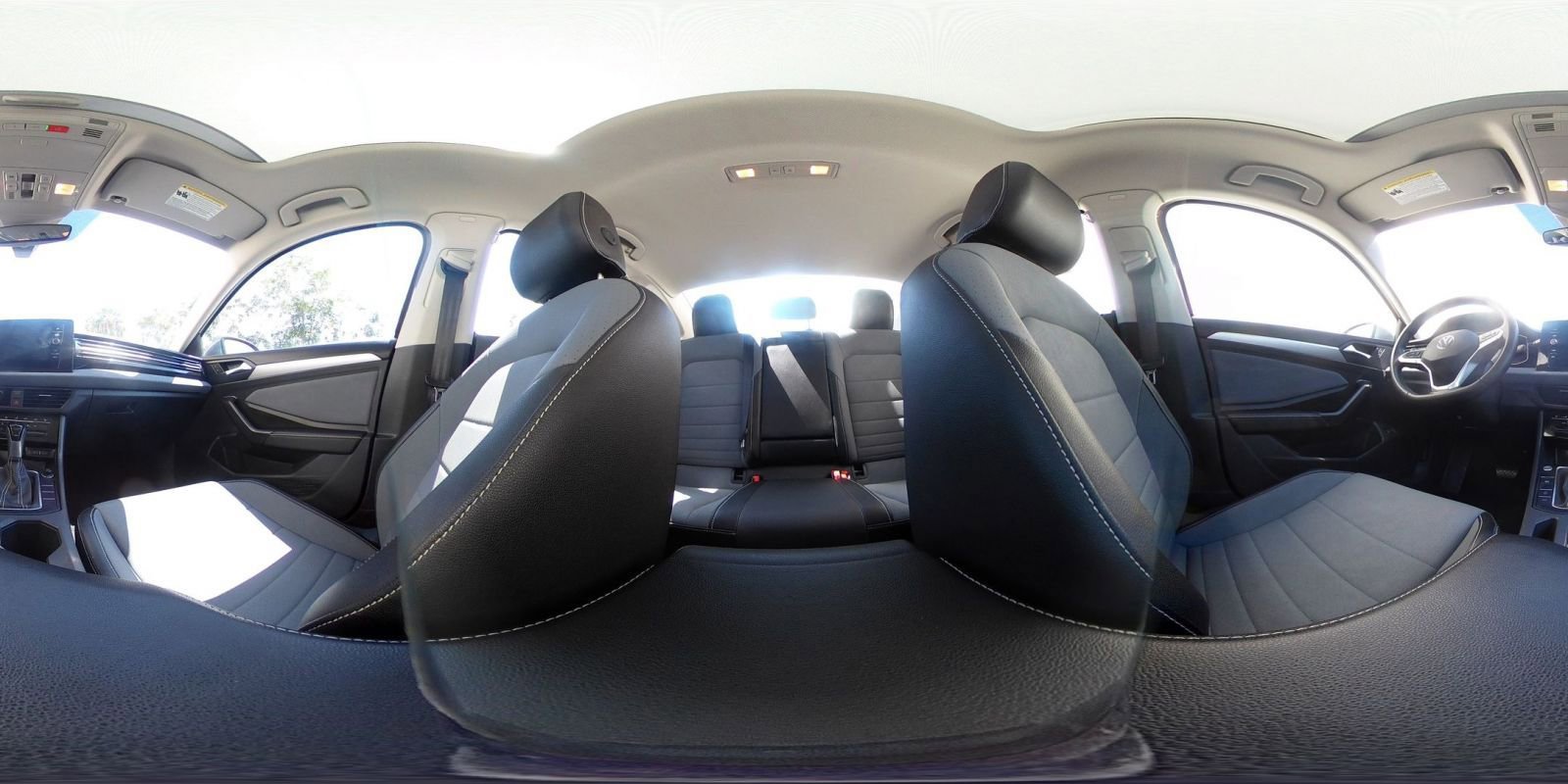 Used 2025 Volkswagen Jetta SE image 42