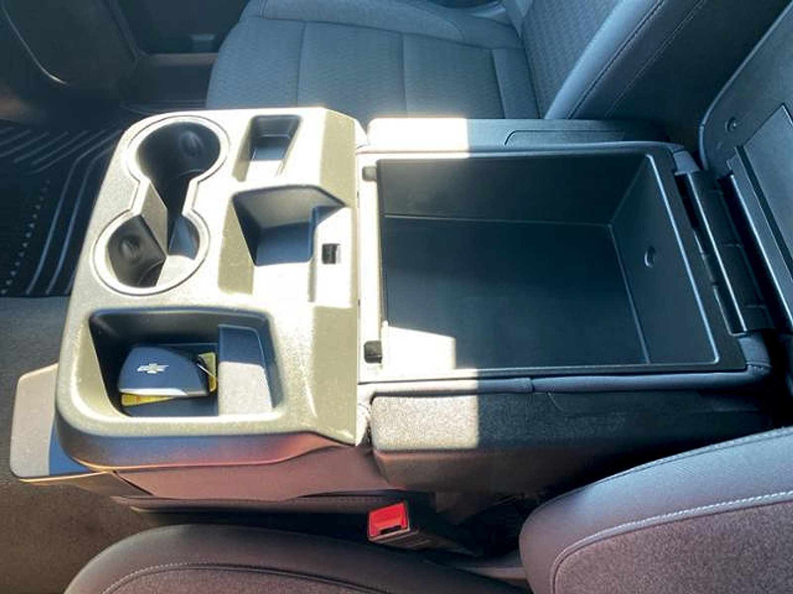 Used 2024 Chevrolet Silverado 2500 LT AWD/4WD image 37