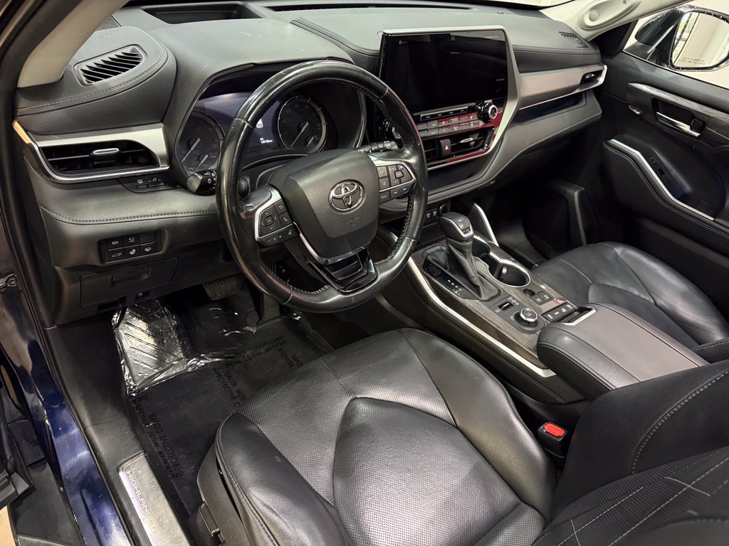 Used 2020 Toyota Highlander Platinum AWD/4WD image 10