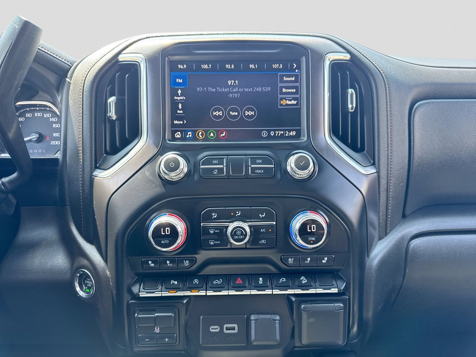 Used 2020 GMC Sierra 1500 AT4 w/ AT4 Premium Package AWD/4WD image 30