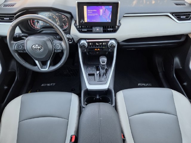 Used 2025 Toyota RAV4 XLE Premium FWD image 23