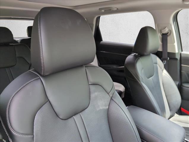 Used 2024 Kia Sorento SX FWD image 23