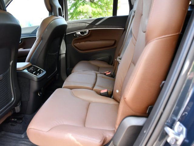 Used 2020 Volvo XC90 T6 Momentum w/ Protection Package Premier AWD/4WD image 14