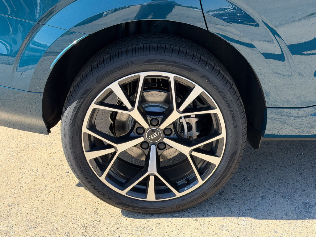 New 2026 Audi Q3 quattro 2.0T AWD/4WD image 5