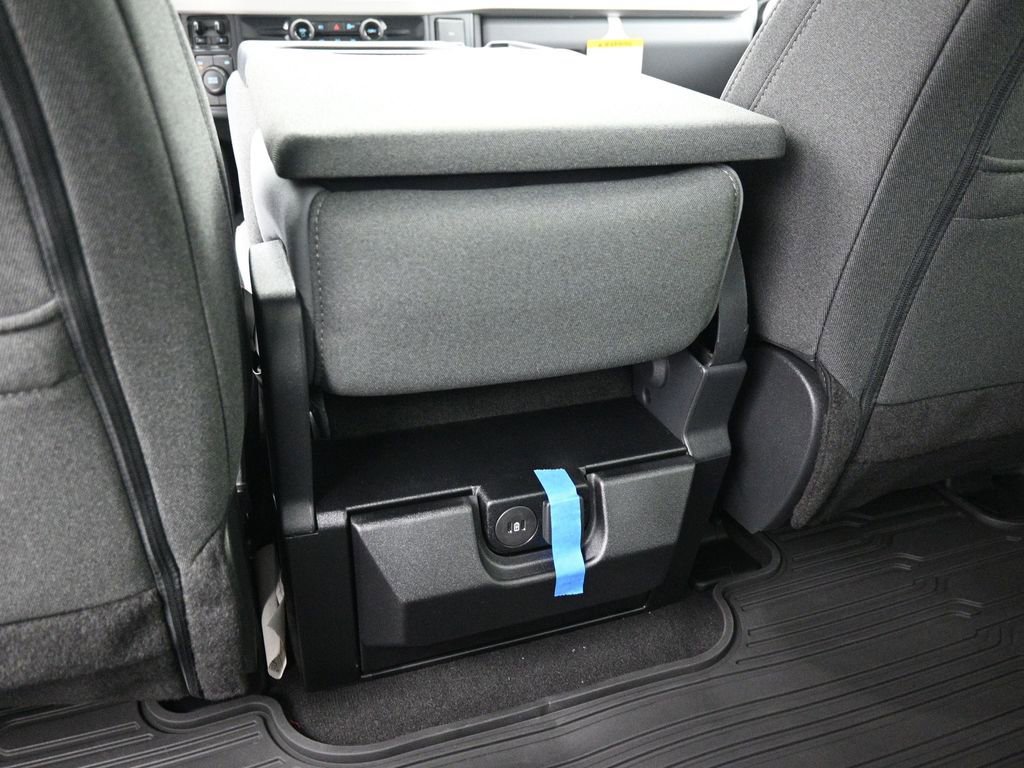 New 2026 Ford F350 XLT w/ XLT Premium Package AWD/4WD image 19