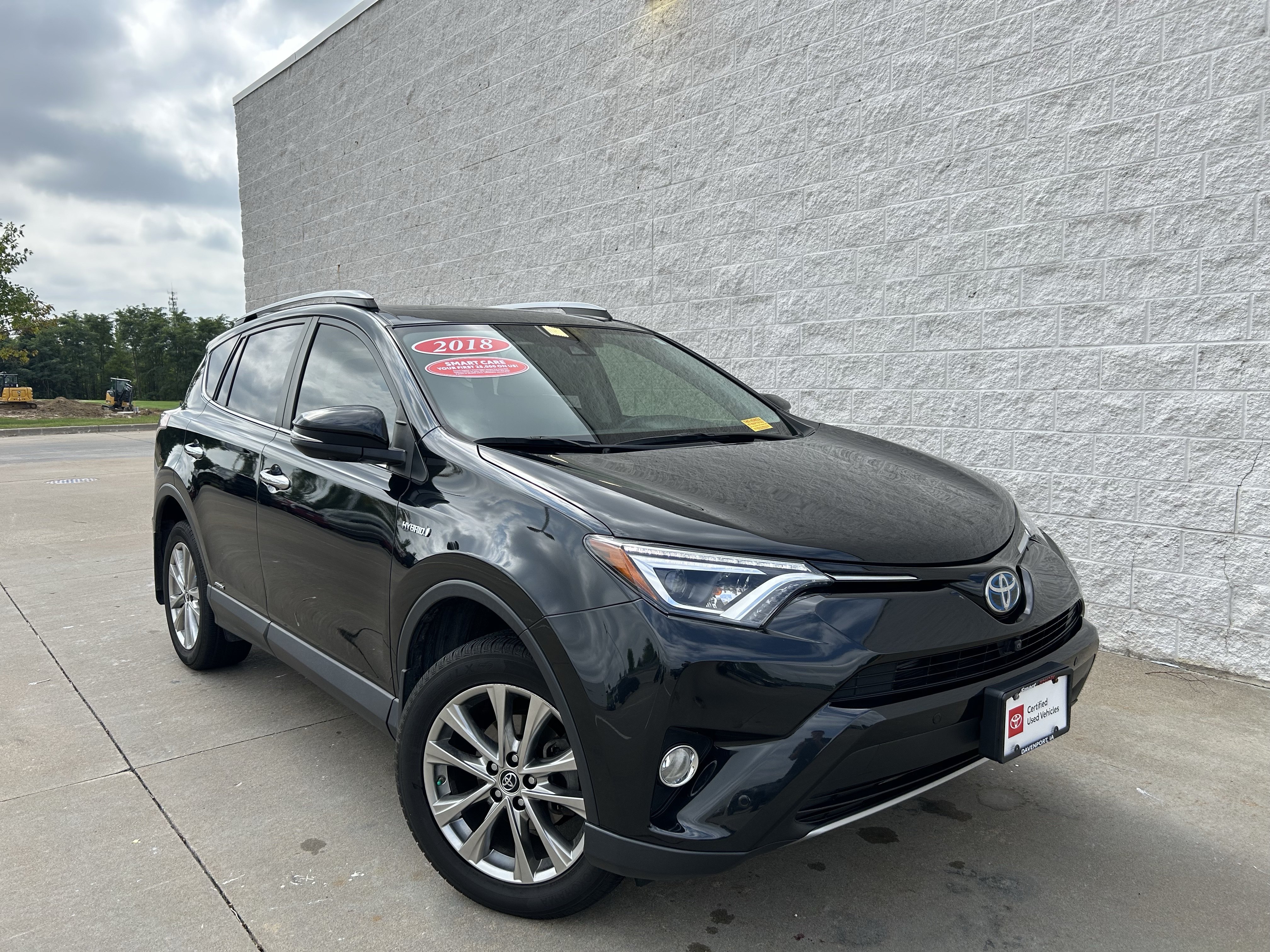 Certified 2018 Toyota RAV4 Limited w/ Advanced Technology Package AWD/4WD image 6