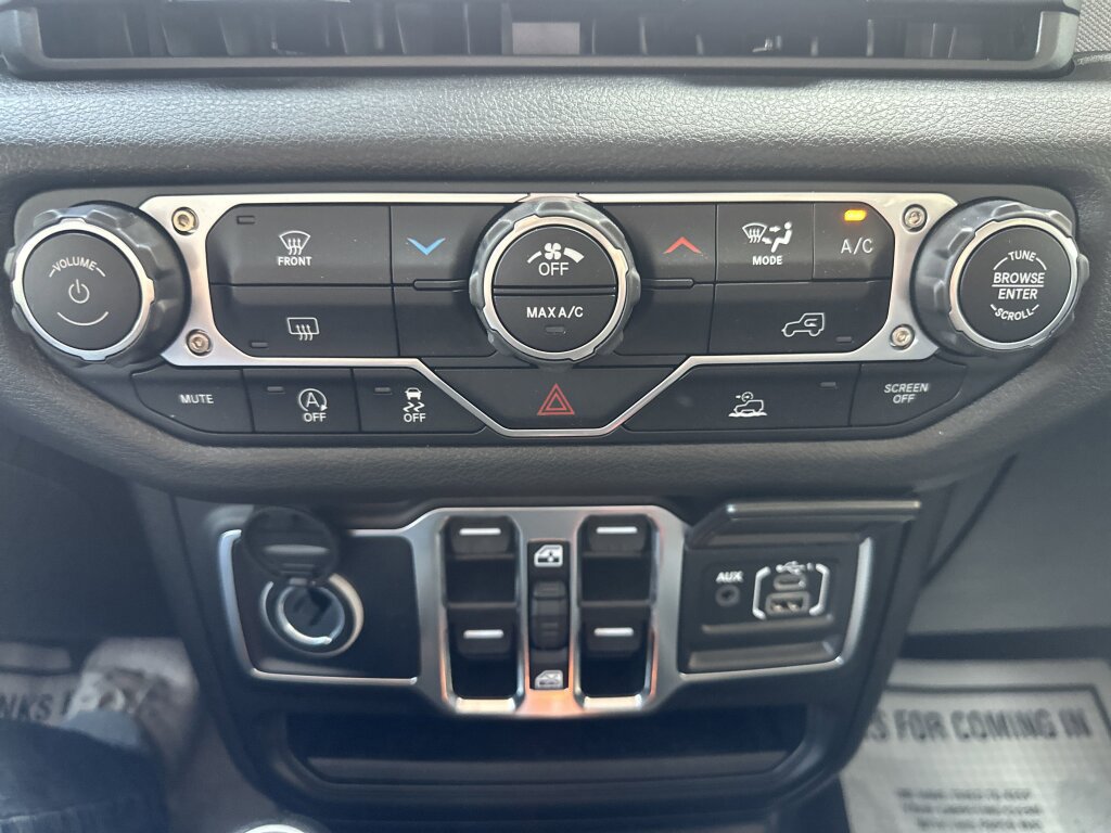 New 2025 Jeep Gladiator Sport image 21