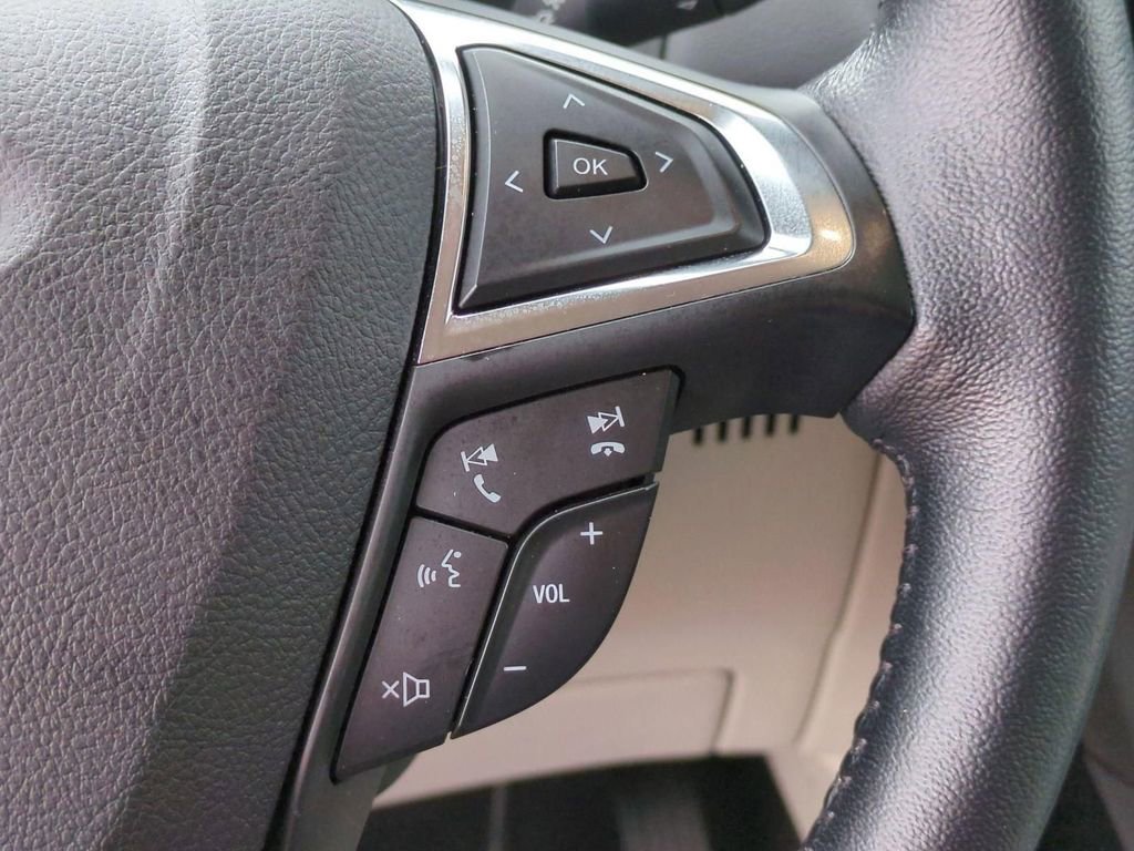 Used 2023 Ford Edge Titanium AWD/4WD image 20