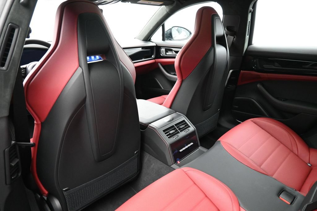 Certified 2026 Porsche Panamera GTS AWD/4WD image 8