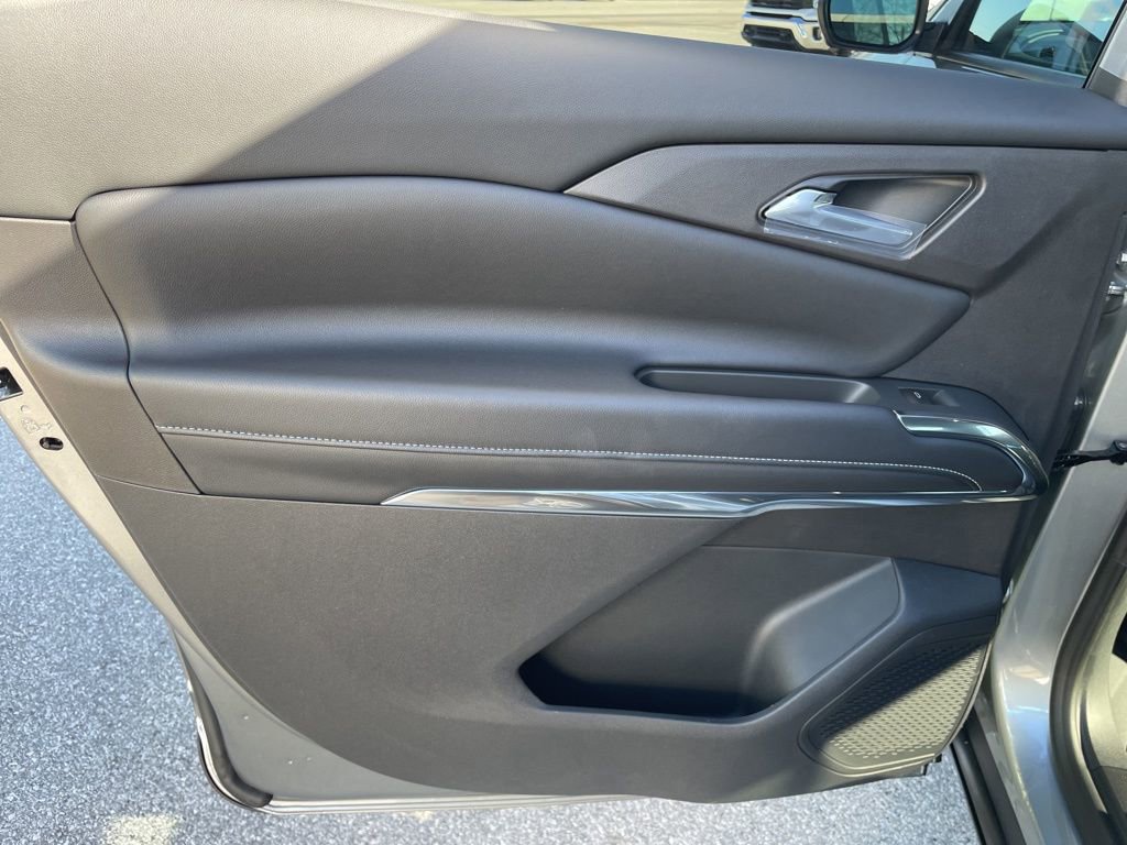 New 2026 Chevrolet Traverse LT w/ Driver Confidence Package image 47