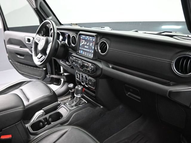 Used 2022 Jeep Wrangler Unlimited Sahara w/ Cold Weather Group AWD/4WD image 24
