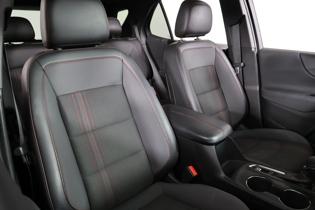 Used 2022 Chevrolet Equinox RS w/ LPO, Floor Liner Package image 25