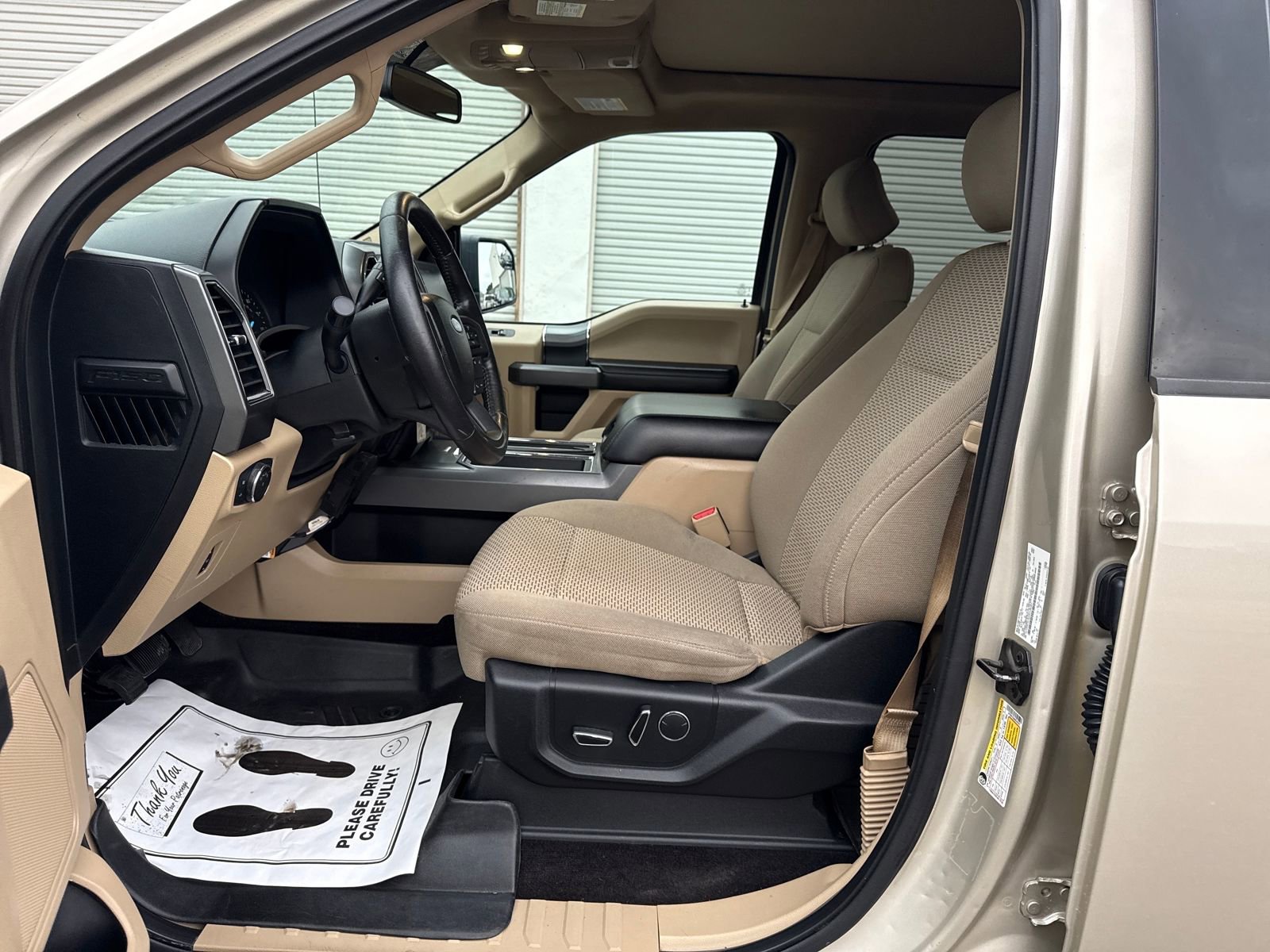 Used 2017 Ford F150 XLT w/ Equipment Group 302A Luxury image 9