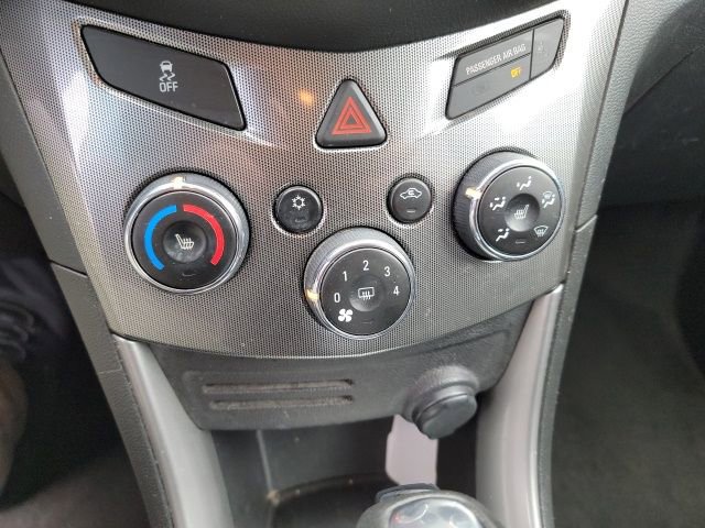 Used 2015 Chevrolet Trax LTZ image 12