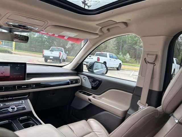 Used 2023 Lincoln Aviator Grand Touring w/ Equipment Group 301A AWD/4WD image 42