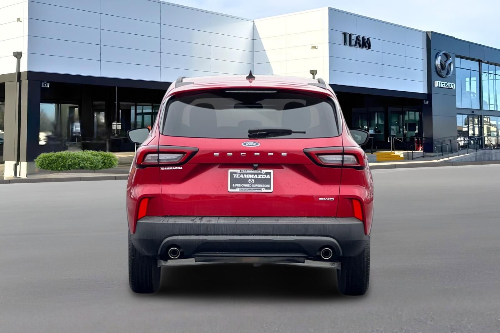 Used 2025 Ford Escape ST-Line image 5