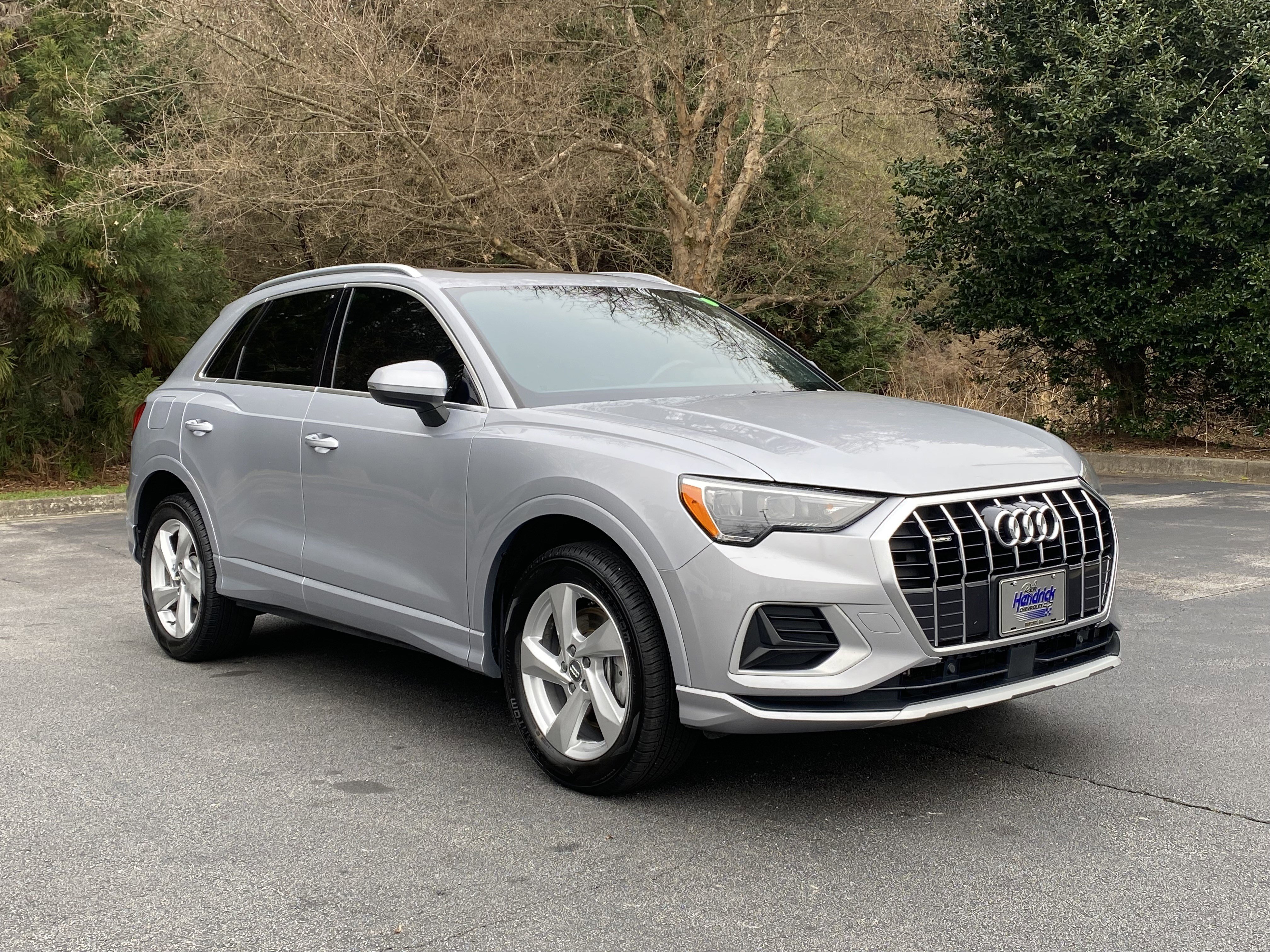 Used 2020 Audi Q3 2.0T Premium image 2
