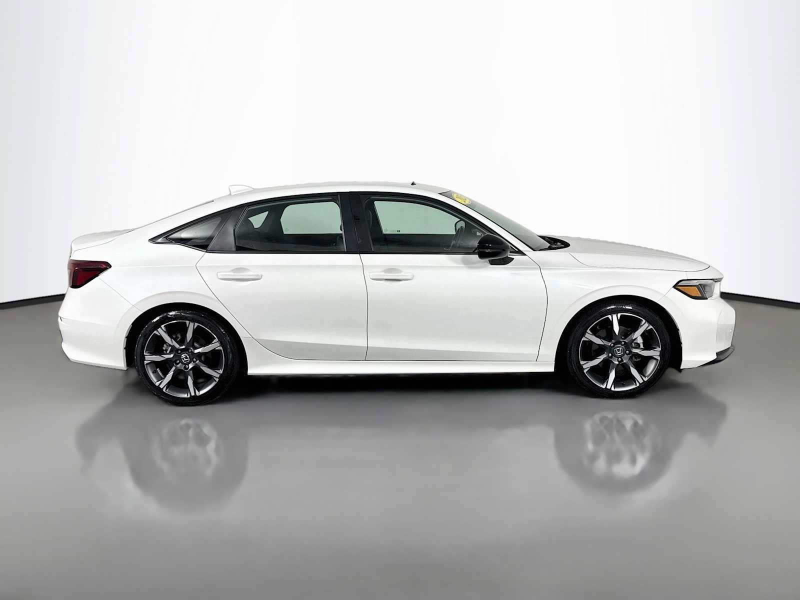 Certified 2025 Honda Civic Sport Touring image 8
