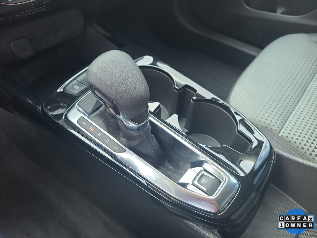 Used 2025 Chevrolet Trax LT w/ LT Convenience Package image 23