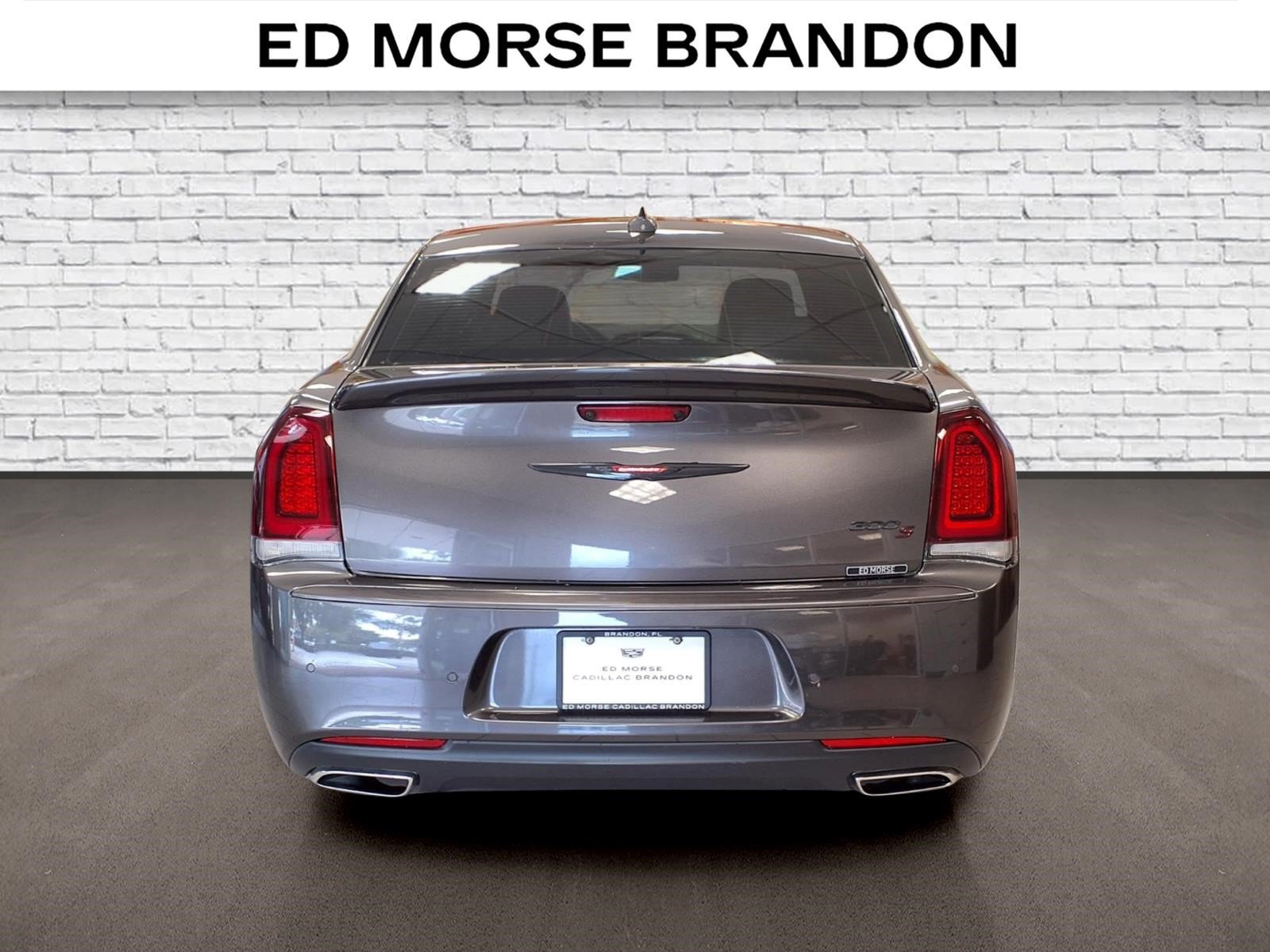 Used 2023 Chrysler 300 S w/ Comfort Group RWD image 4