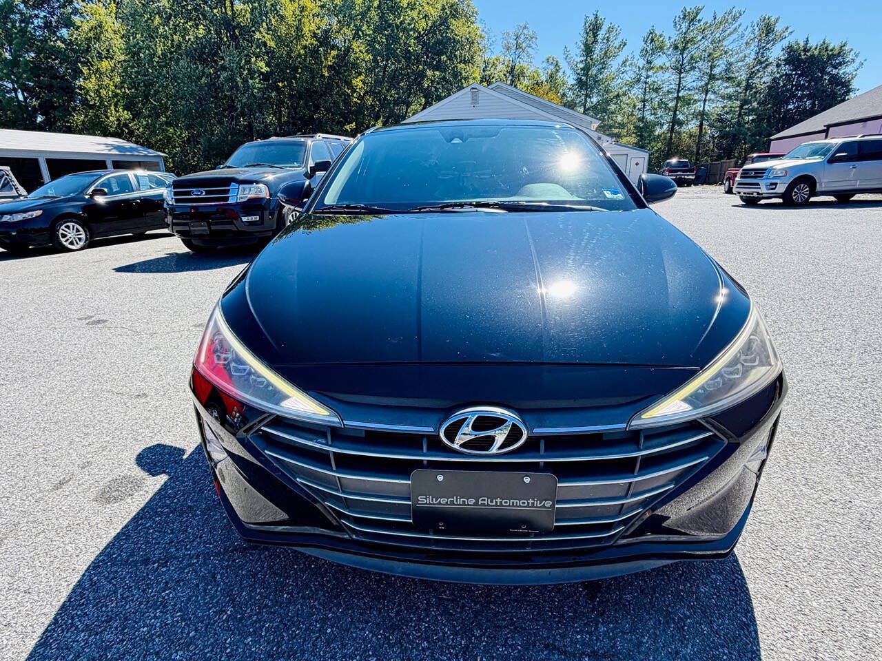 Used 2019 Hyundai Elantra Limited w/ Cargo Package FWD image 8