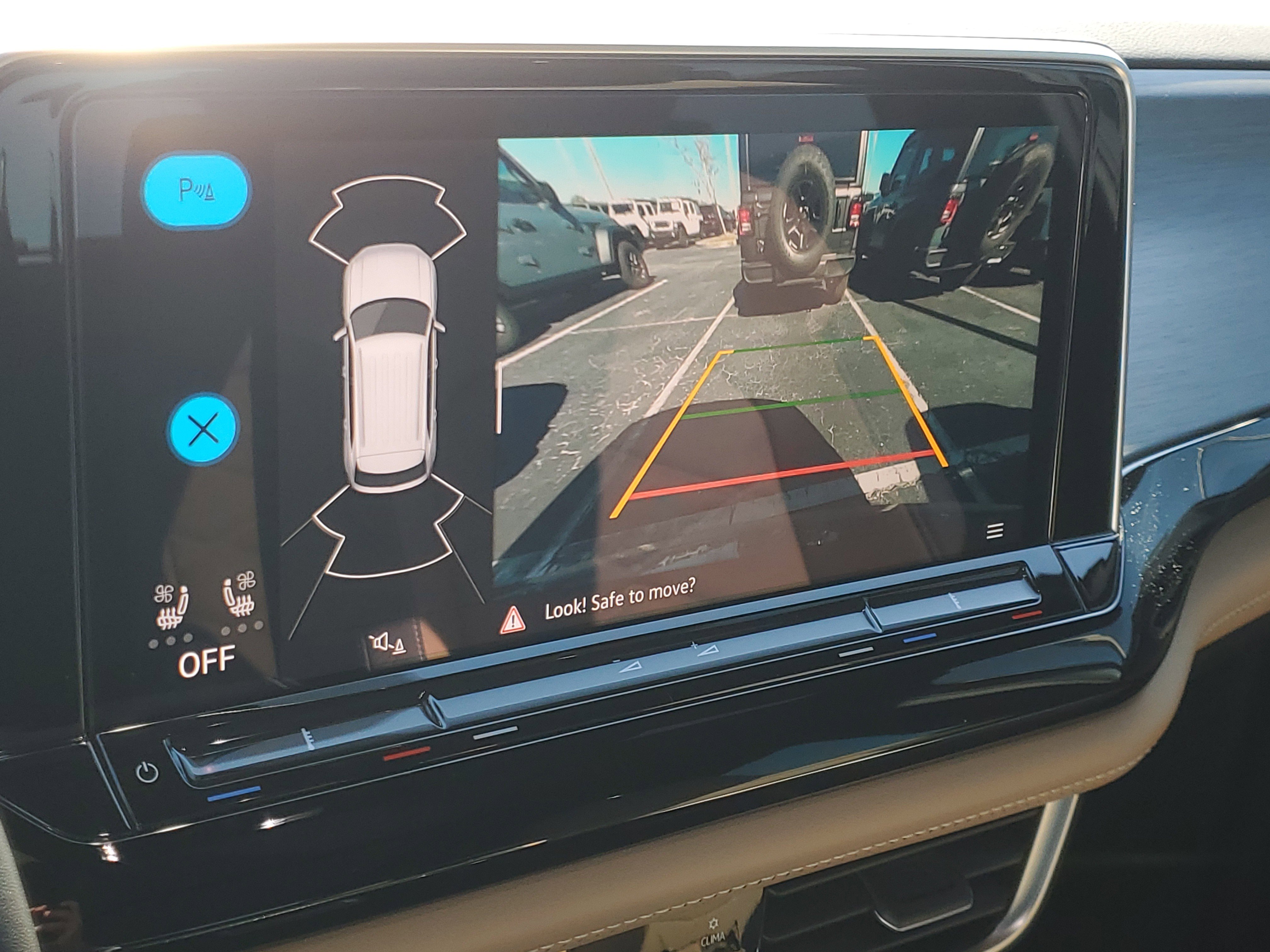 Used 2024 Volkswagen Atlas Cross Sport SE w/ Panoramic Sunroof Package image 26