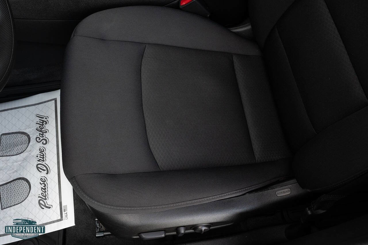 Used 2022 Chevrolet Malibu LT image 19