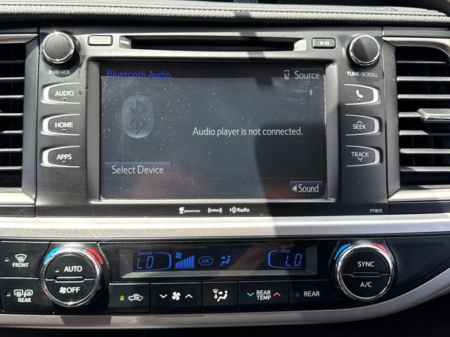 Used 2019 Toyota Highlander Plus AWD/4WD image 28