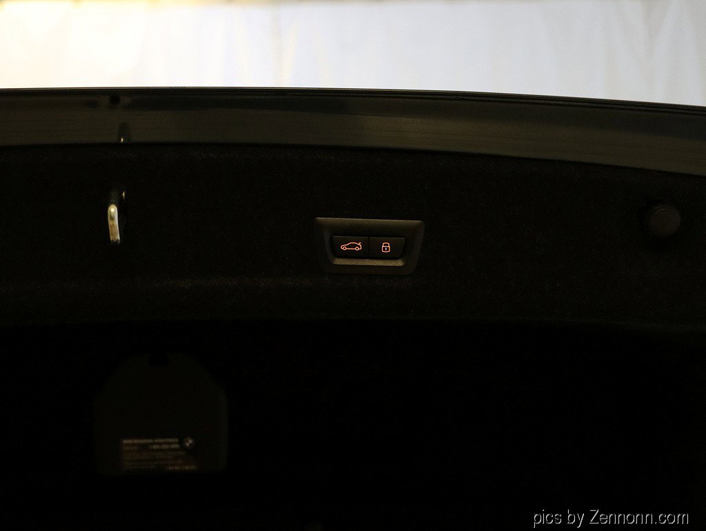 Certified 2025 BMW 330i xDrive Sedan image 31