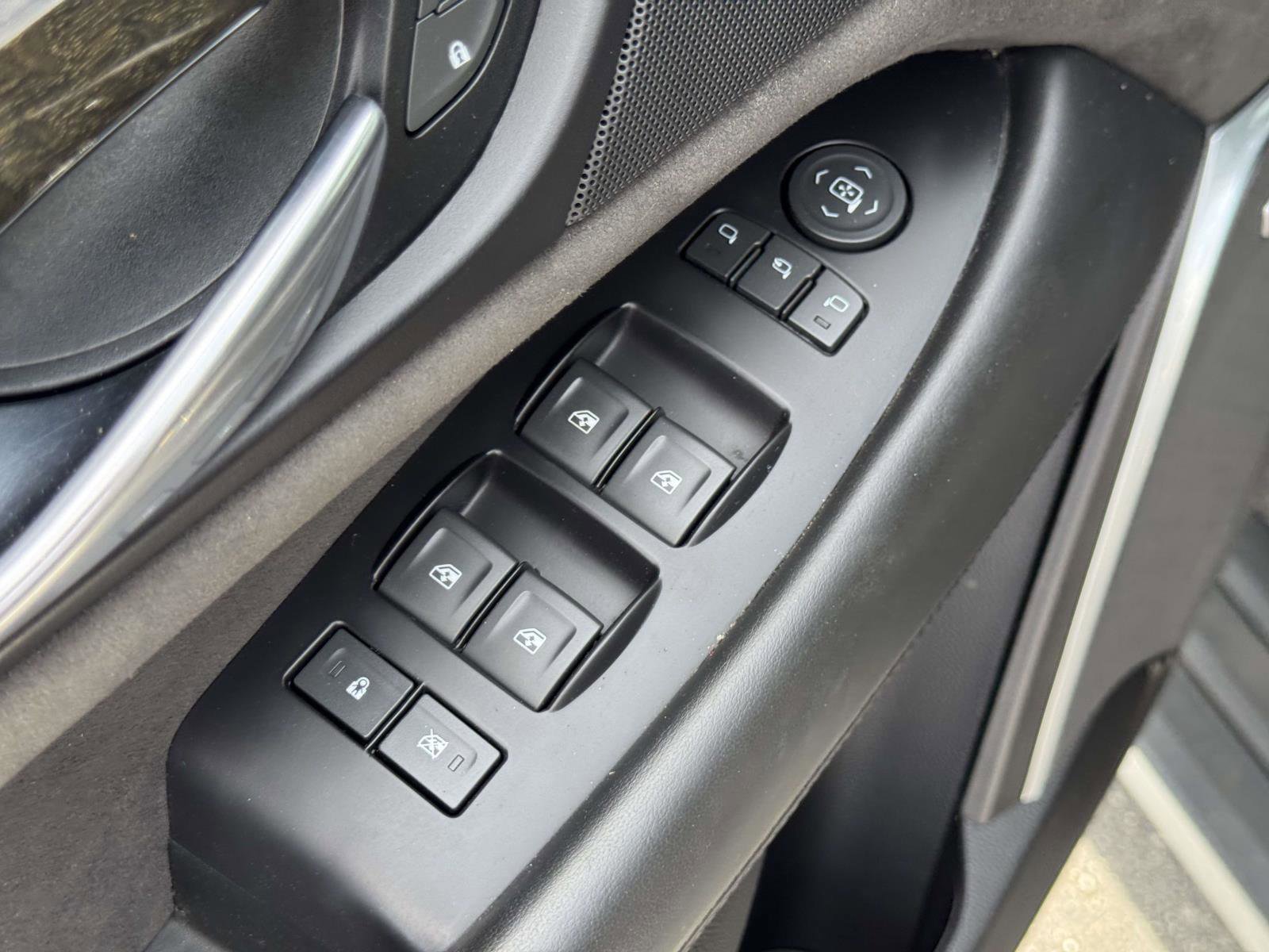 Used 2019 Cadillac Escalade Platinum AWD/4WD image 15