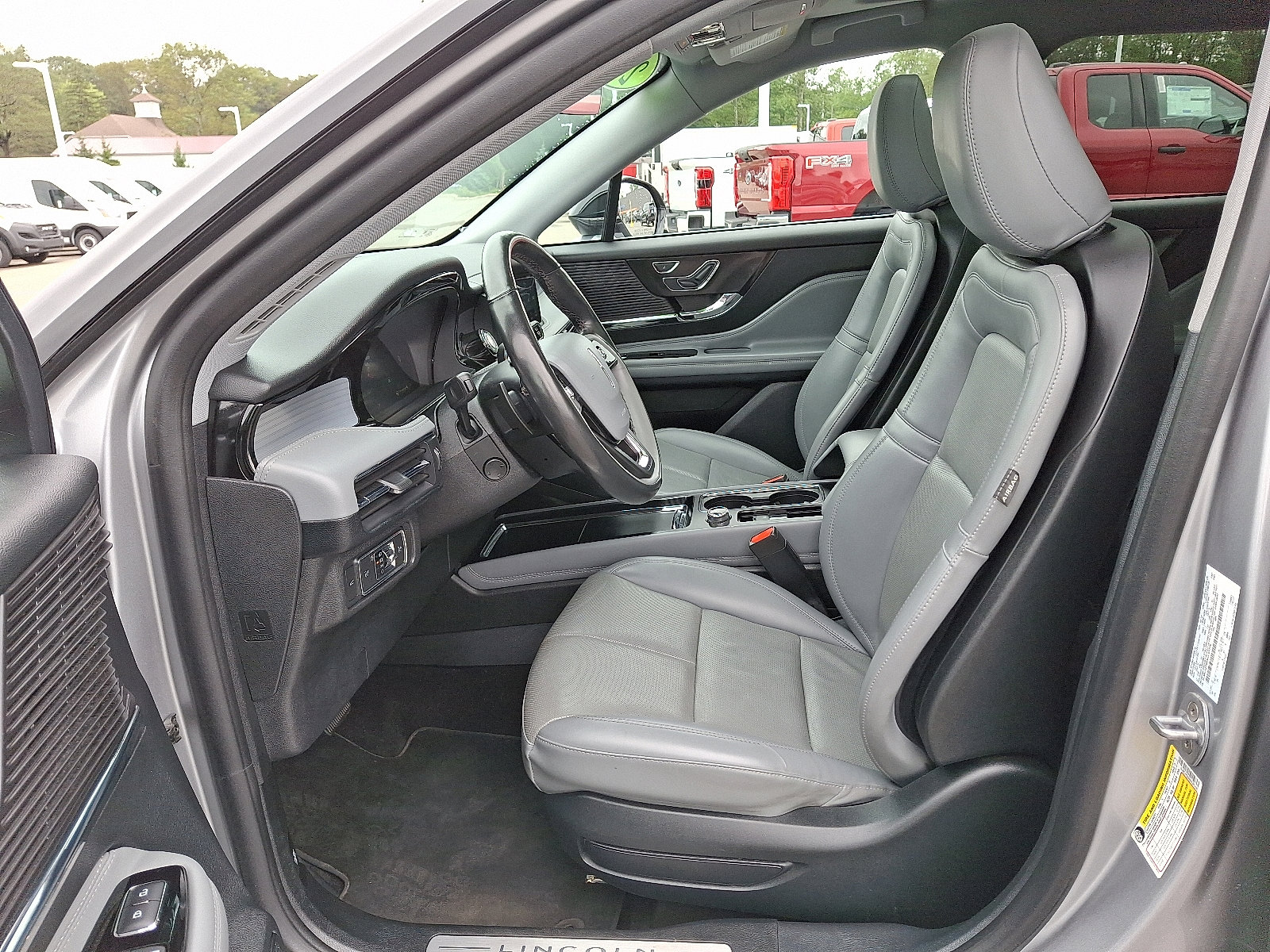 Used 2022 Lincoln Corsair Reserve w/ Elements Package image 13