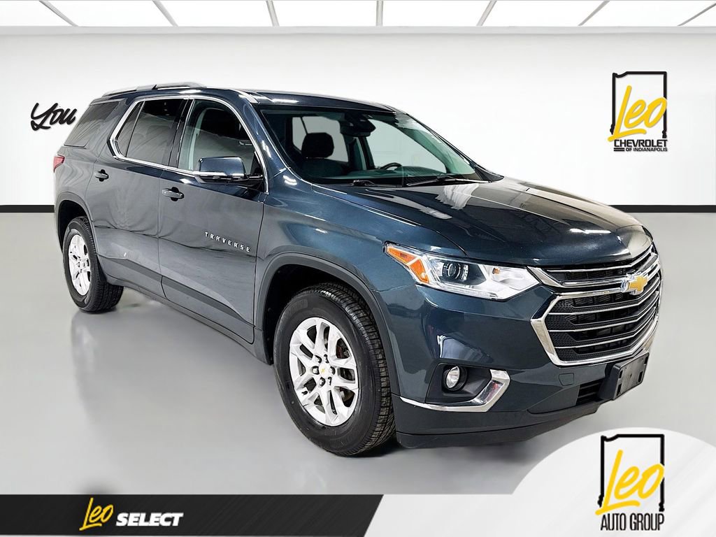 Used 2020 Chevrolet Traverse LT w/ Driver Confidence II Package AWD/4WD image 3