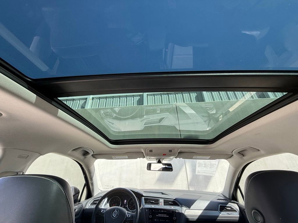 Used 2021 Volkswagen Tiguan SE image 13