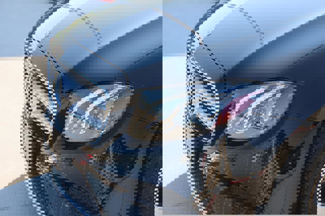 Used 2018 Mercedes-Benz E 300 image 10