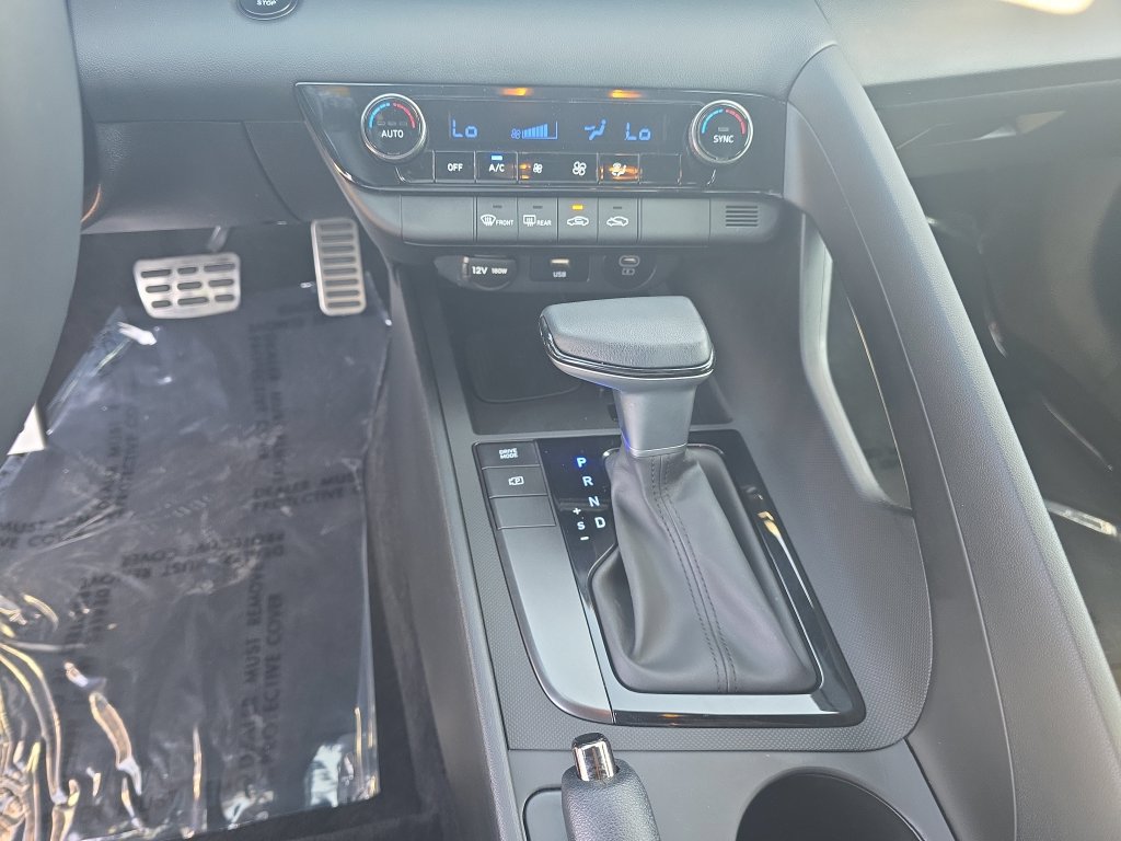 Used 2025 Hyundai Elantra Sport w/ Cargo Package FWD image 17