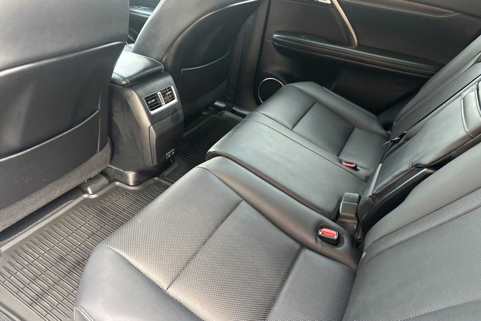 Certified 2022 Lexus RX 350 AWD w/ Premium Package image 14