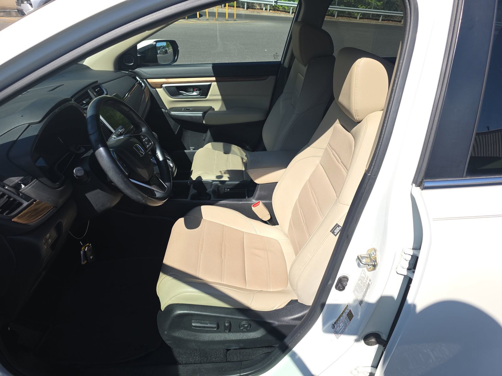 Used 2018 Honda CR-V Touring image 14
