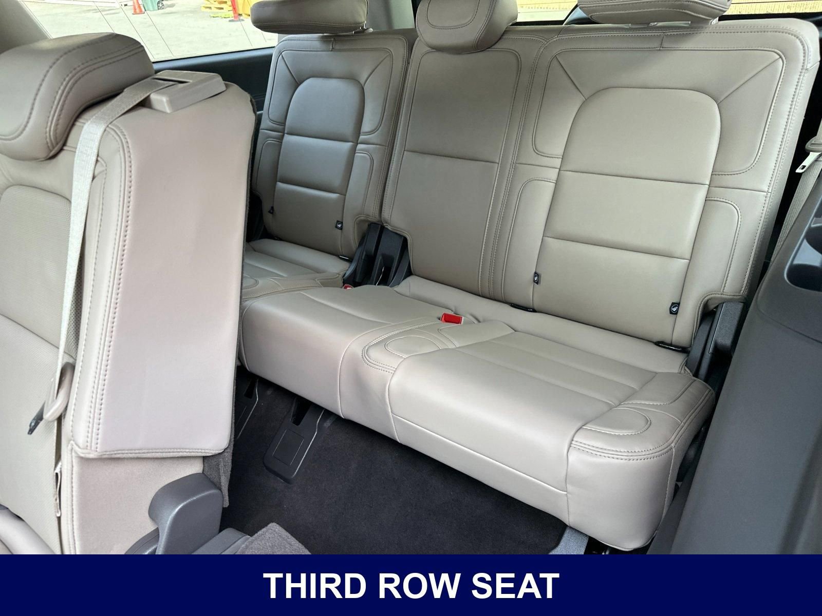 Used 2024 Lincoln Navigator L Reserve AWD/4WD image 18
