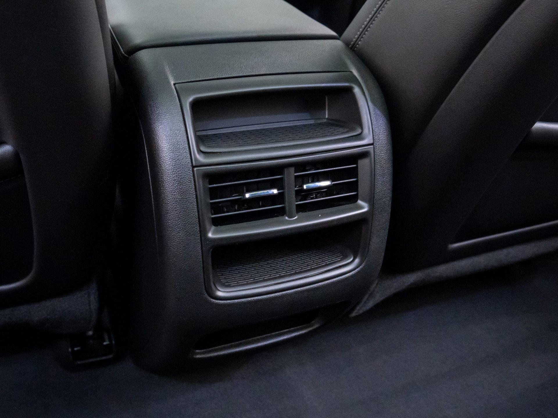 Used 2020 Cadillac XT5 Premium Luxury w/ LPO, Floor Liner Package image 22