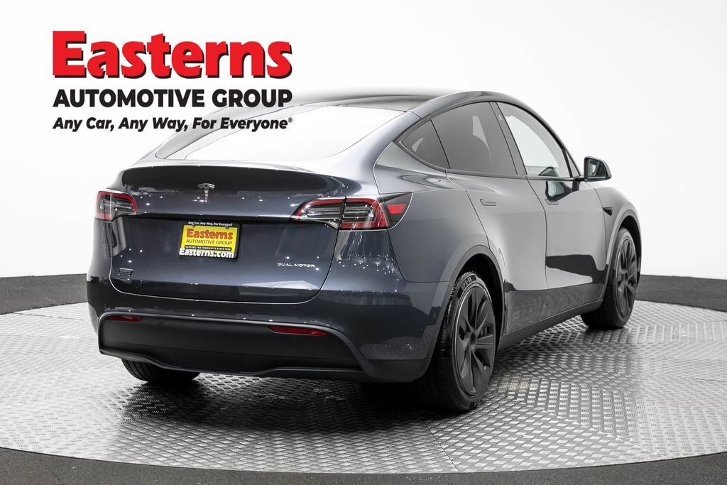Used 2022 Tesla Model Y Long Range AWD/4WD image 30