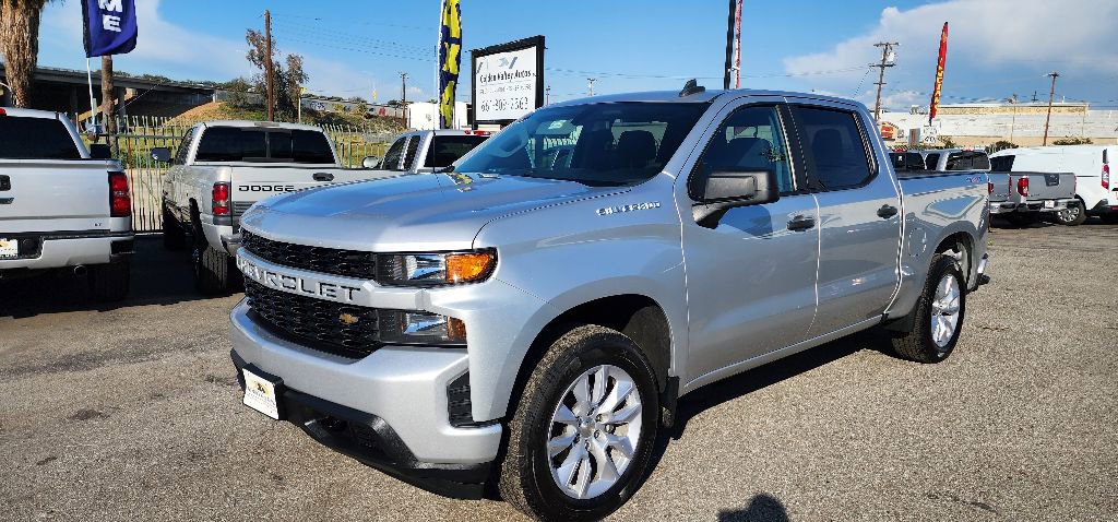 Used 2021 Chevrolet Silverado 1500 Custom image 1