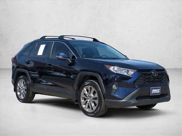 Used 2021 Toyota RAV4 XLE Premium FWD image 3