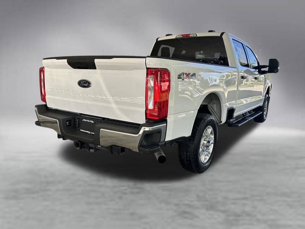 Used 2026 Ford F250 XLT AWD/4WD image 3