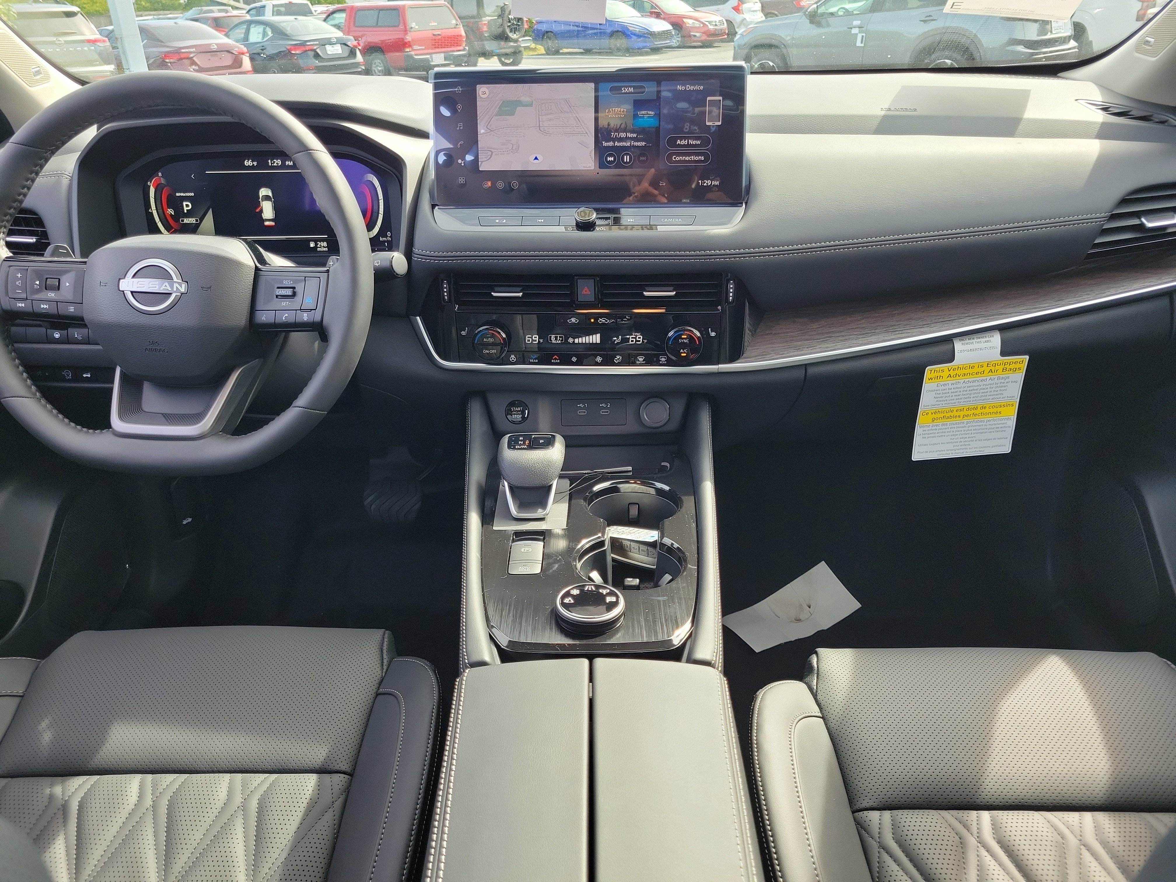 New 2026 Nissan Rogue Platinum image 9