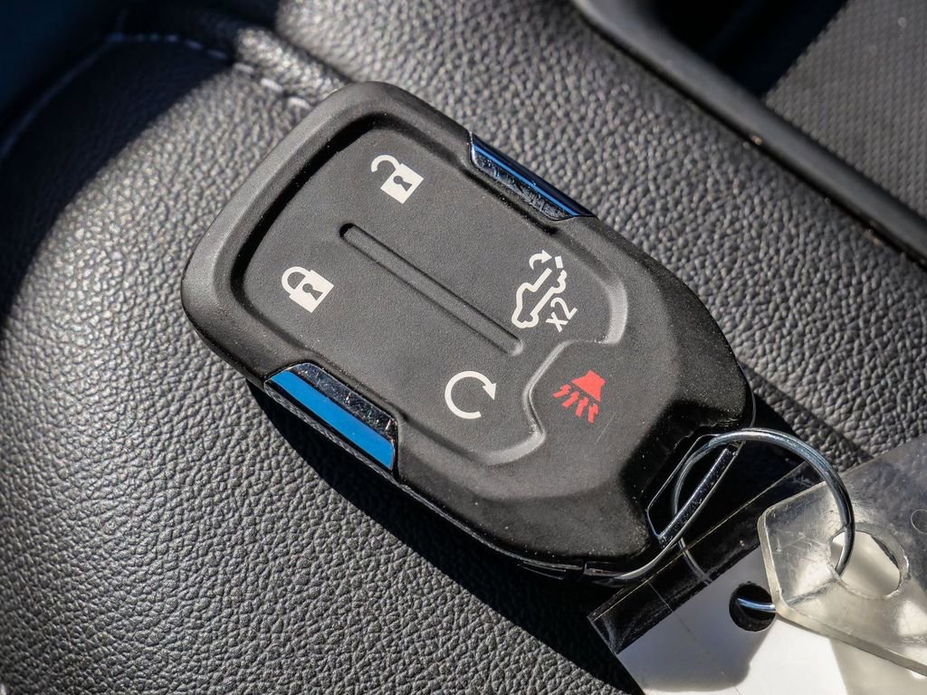 Used 2020 Chevrolet Silverado 1500 RST image 34