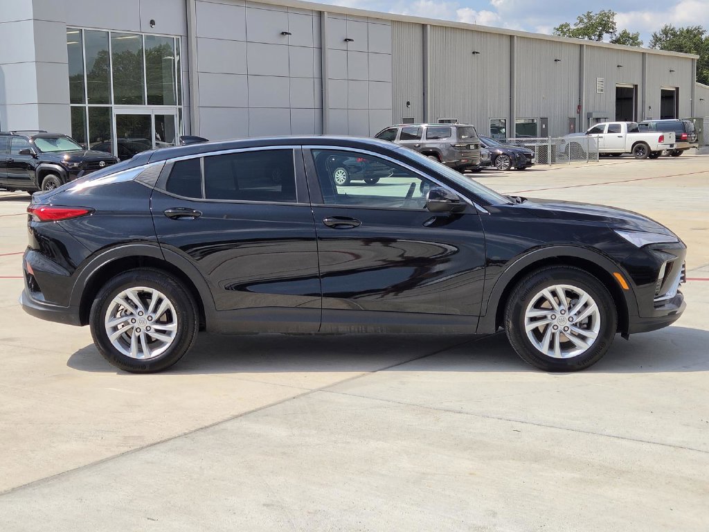 Used 2026 Buick Envista Preferred FWD image 9