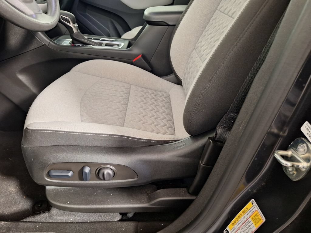 Used 2022 Chevrolet Equinox LT FWD image 28