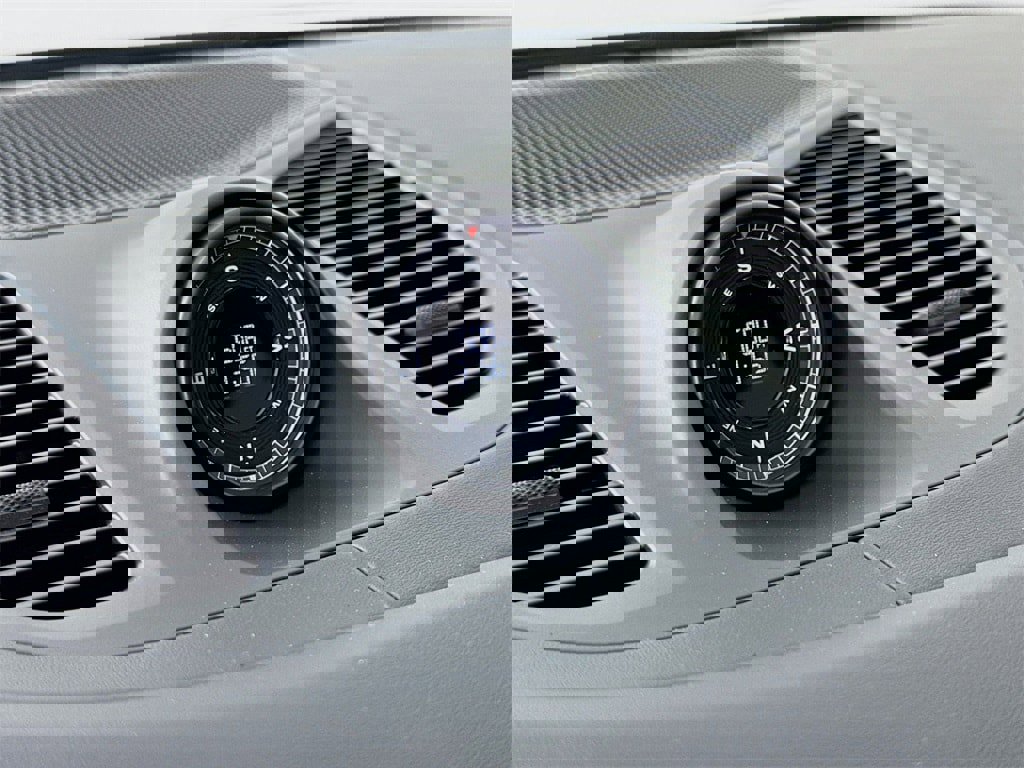 New 2026 Porsche Cayenne Coupe image 17