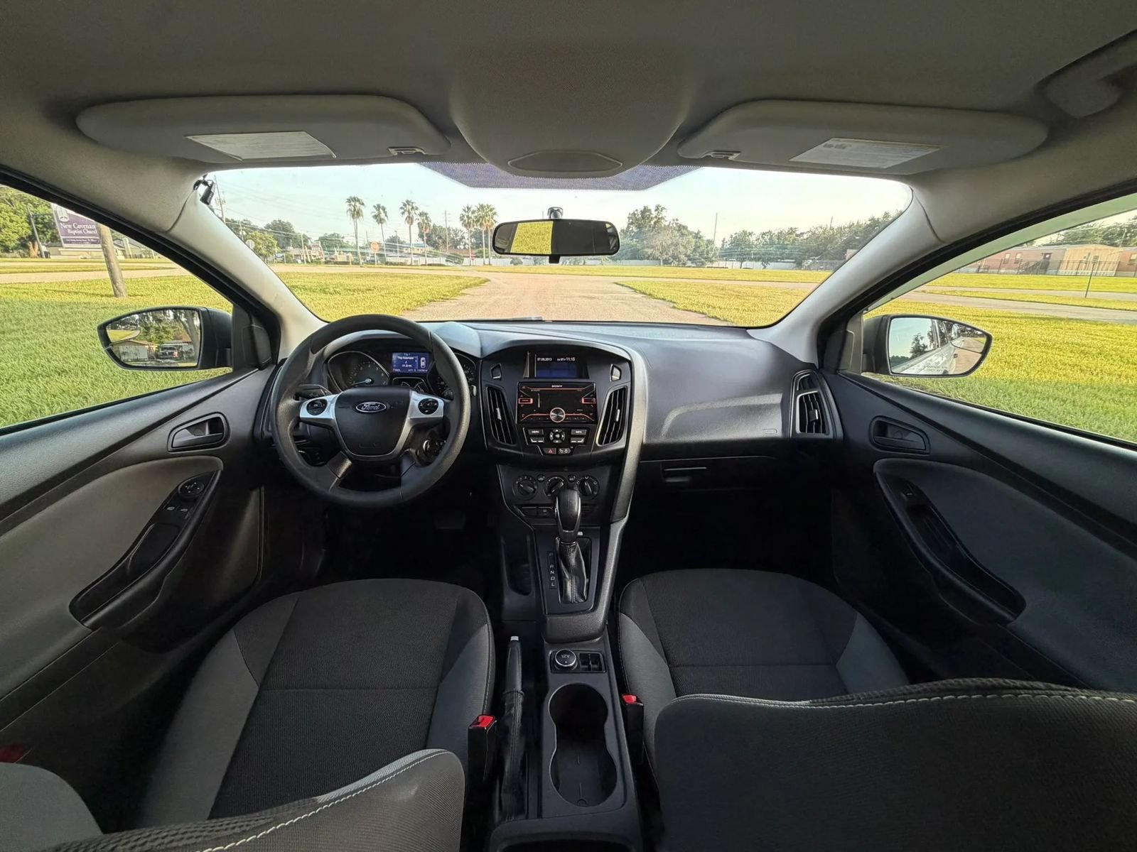 Used 2014 Ford Focus S FWD image 10