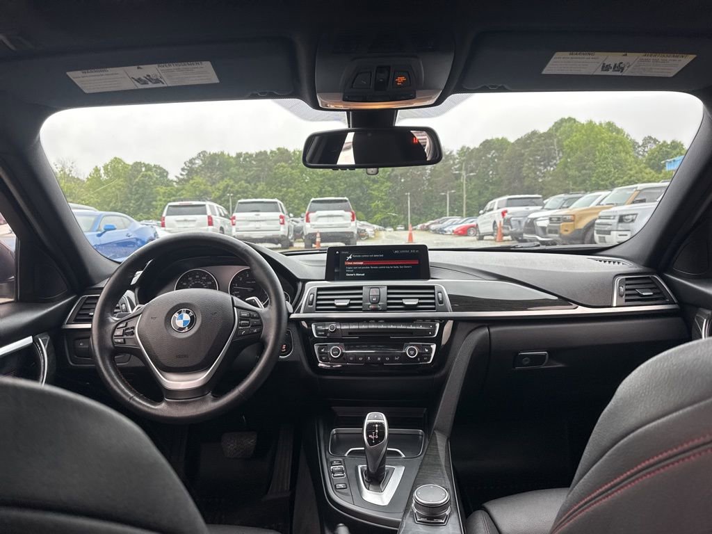 Used 2018 BMW 330i xDrive Sedan w/ Convenience Package AWD/4WD image 13